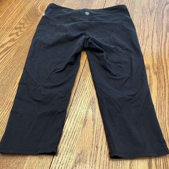 Athleta Black Activewear Athletic Fit Crop Capri Elastic Waist Leggings Size S - Picture 4 of 4